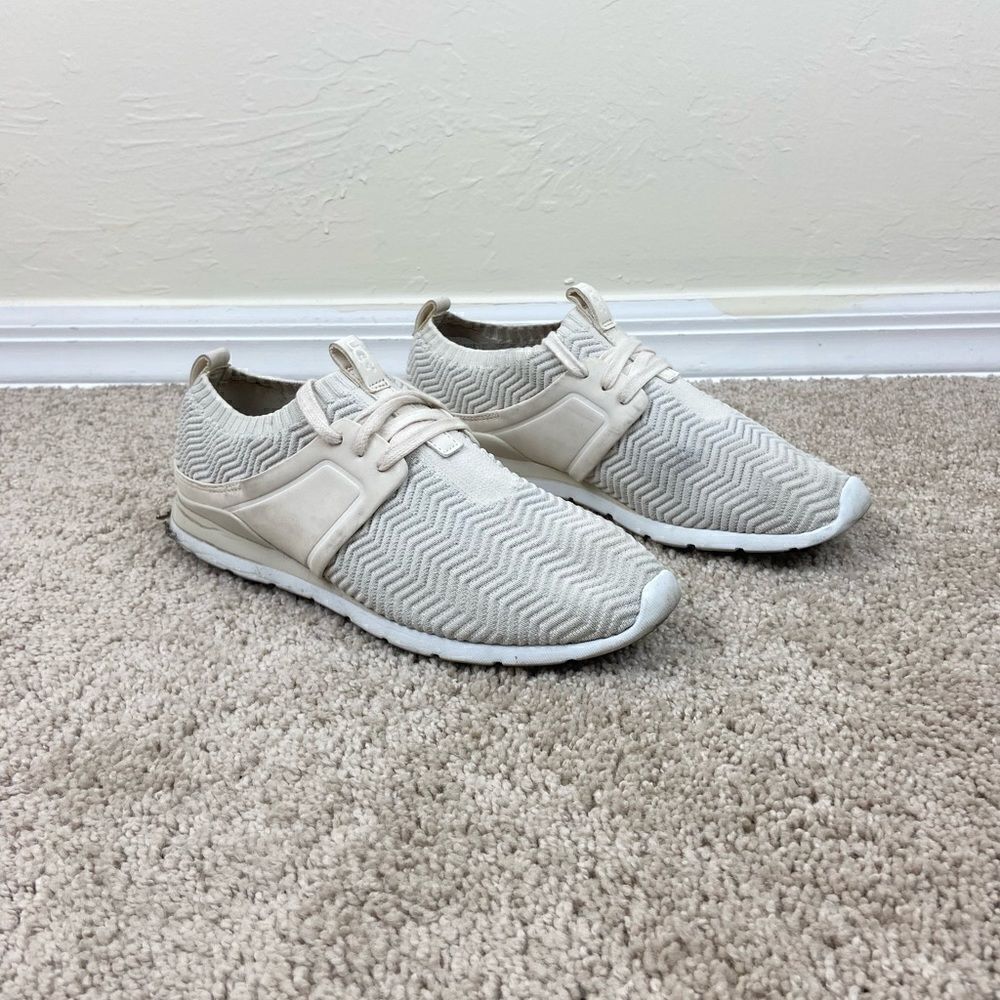 Ugg Willows Knit Low-Top Trainer Sneakers - Beige